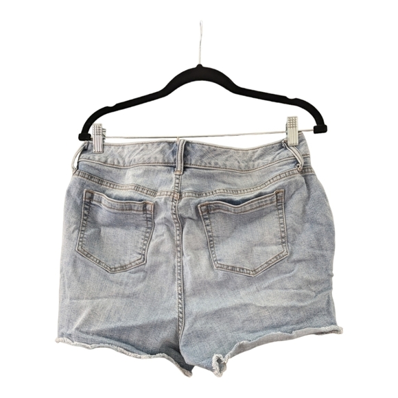 Torrid button fly light wash cut off jeans shorts, size 14 GUC - Picture 2 of 6